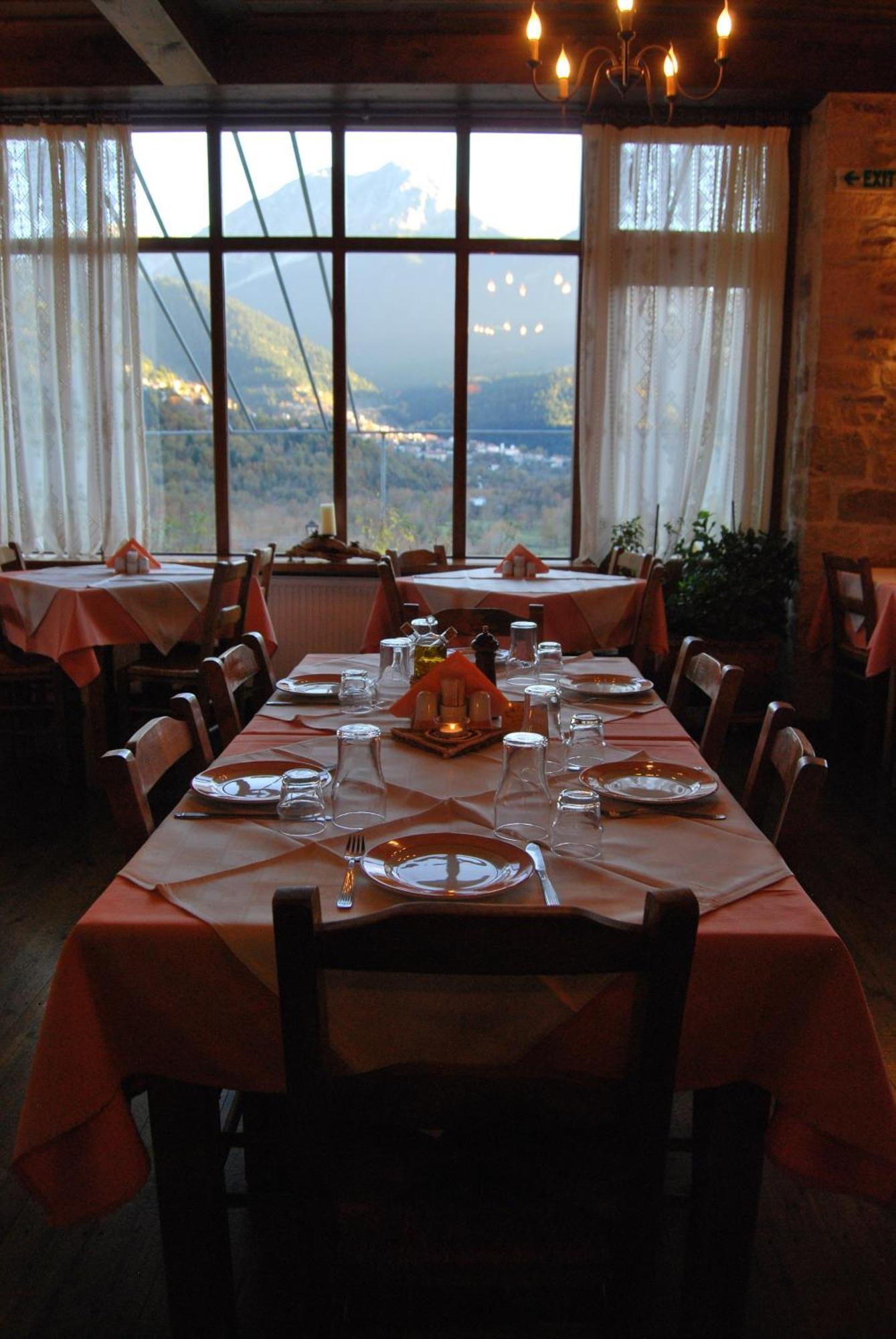 Guest house Rizoma Mikro Chorio (Central Greece)