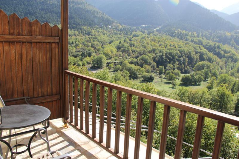 Rizoma Guest house Mikro Chorio (Central Greece)